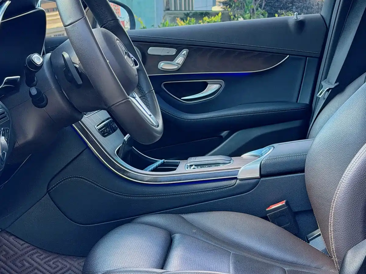 Фото 4 - Mercedes-Benz GLC
