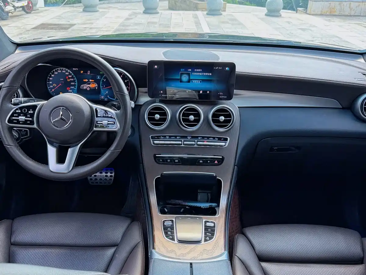 Фото 5 - Mercedes-Benz GLC