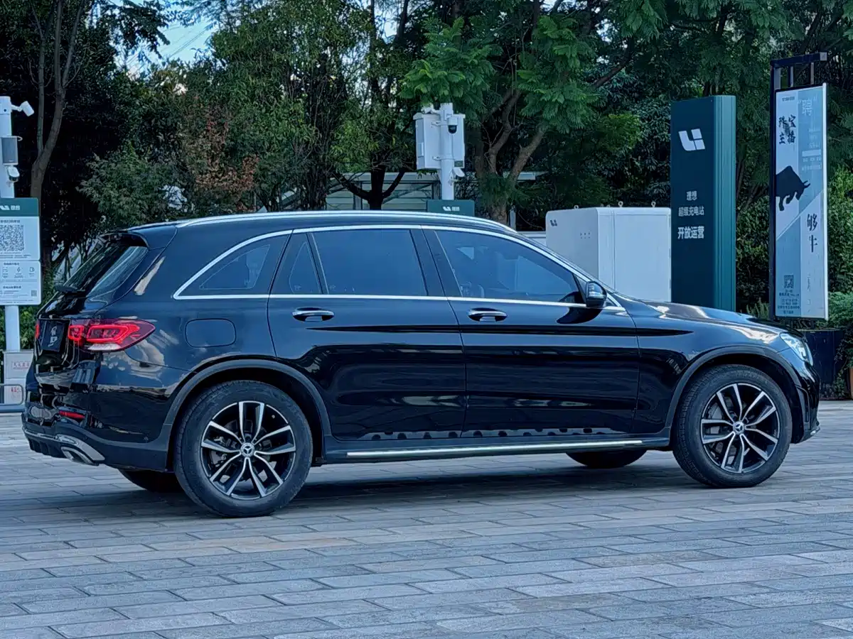 Фото 12 - Mercedes-Benz GLC