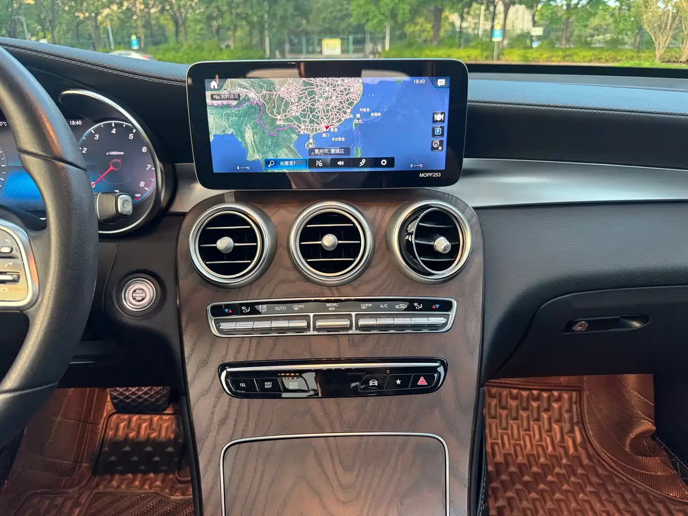 Mercedes-Benz GLC 2021 GLC 260 L 4MATIC Luxury фото 13