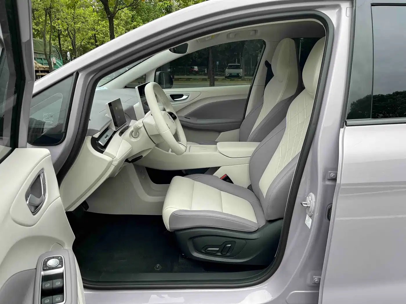 MG MG4 EV 2025 2025 High-end Model