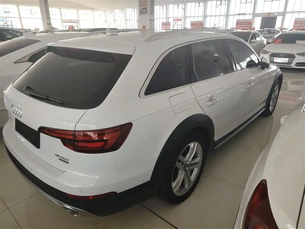 Audi A4 (Import) 2017 45 TFSI allroad quattro Fashion фото 5