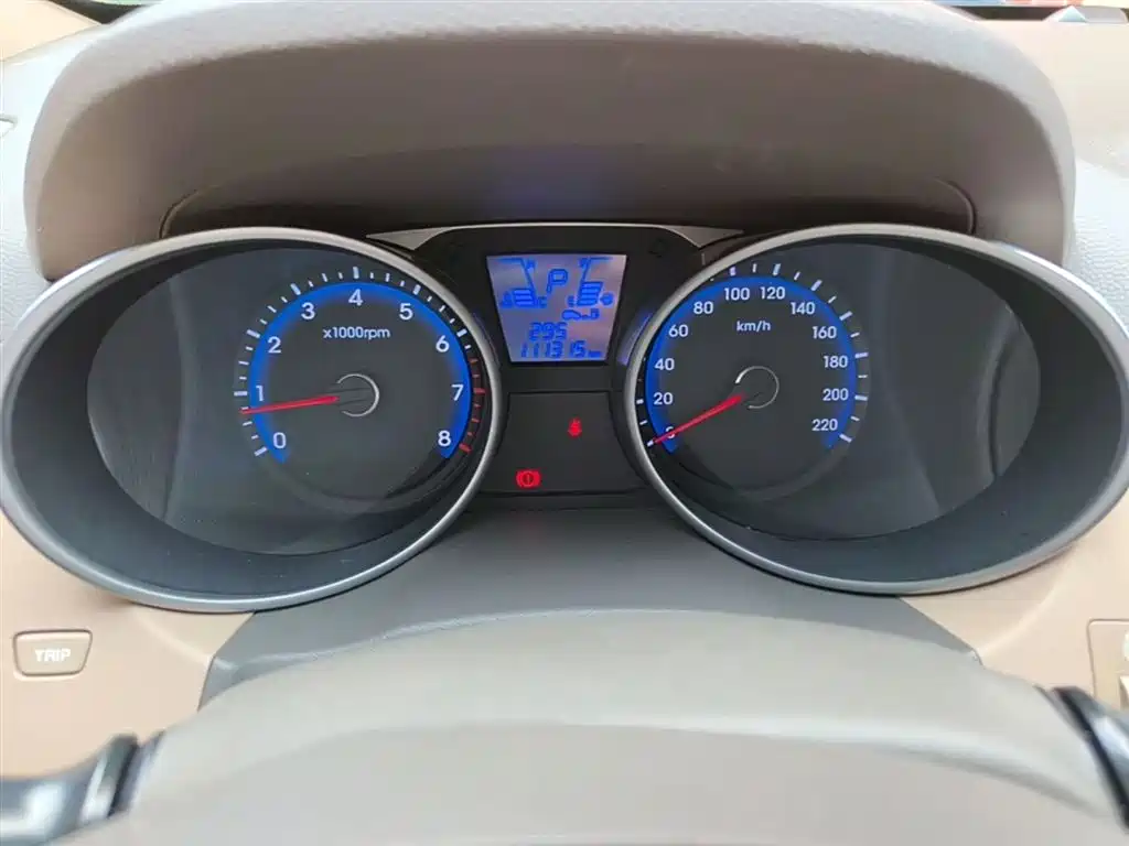 Hyundai Beijing Hyundai ix35 2015 2.0L Automatic 2WD Smart Type China IV фото 12