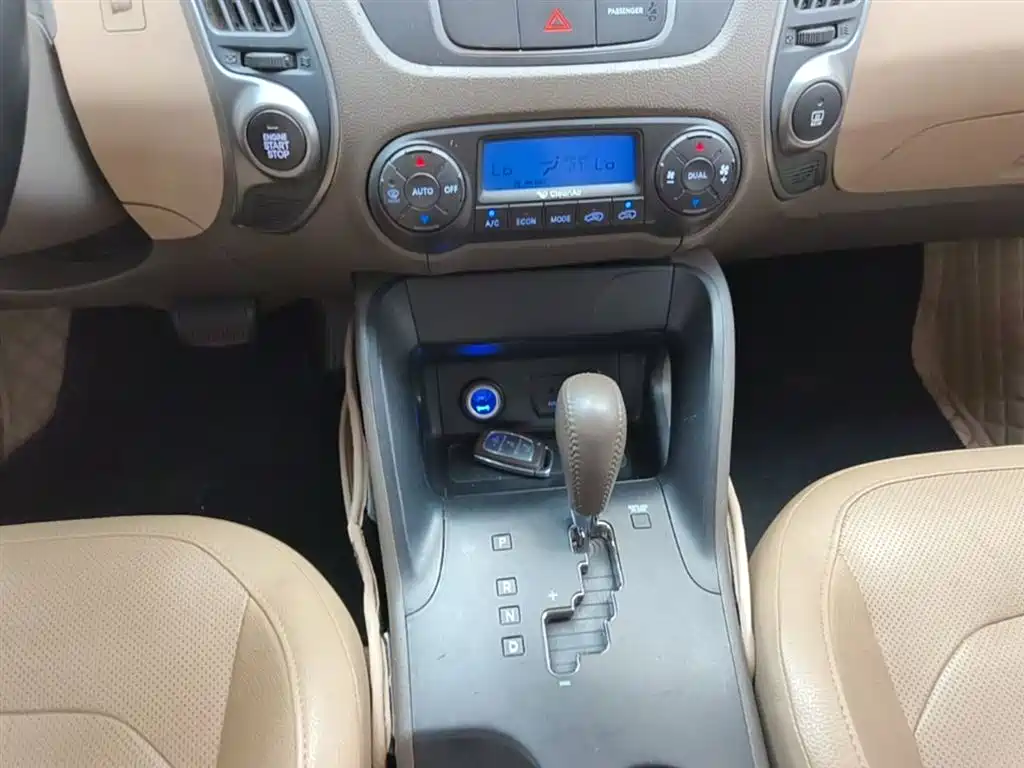 Hyundai Beijing Hyundai ix35 2015 2.0L Automatic 2WD Smart Type China IV фото 14
