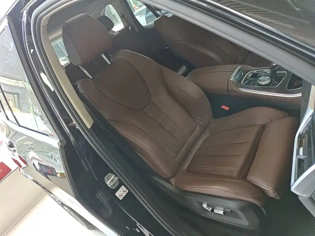 BMW X5 (Import) 2021 xDrive30i M Sport Package фото 25