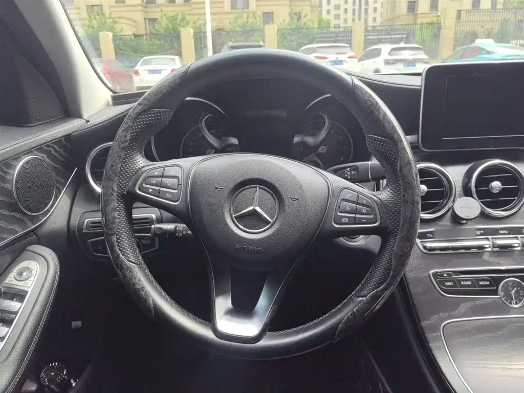 Mercedes-Benz C-Class 2016 C 200 L Sport фото 3