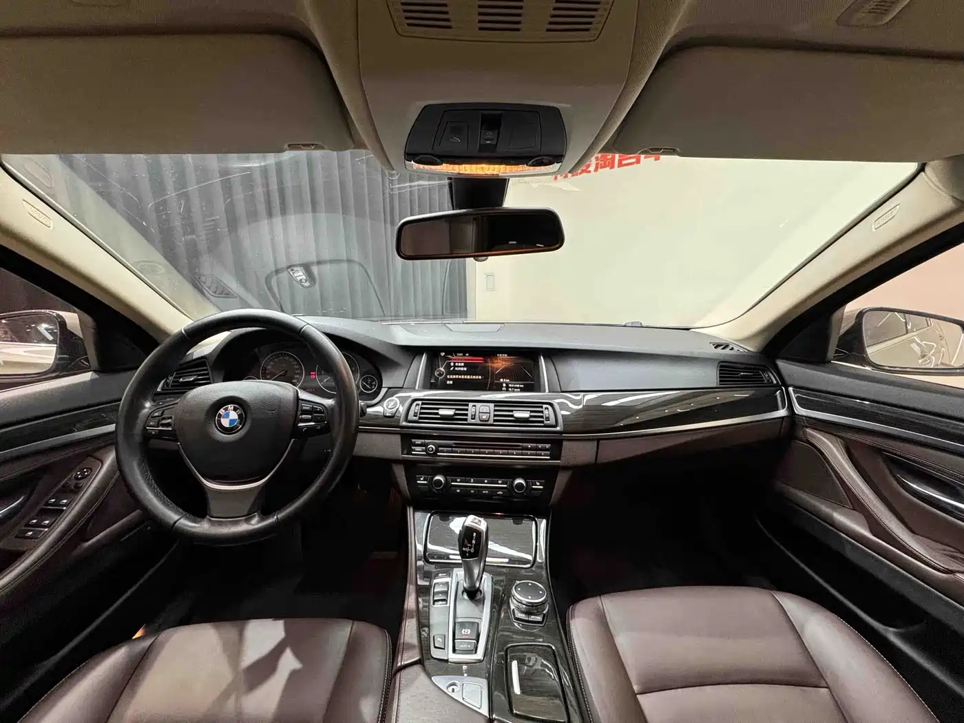 BMW 5 Series 2014 525Li Luxury Design Package фото 27