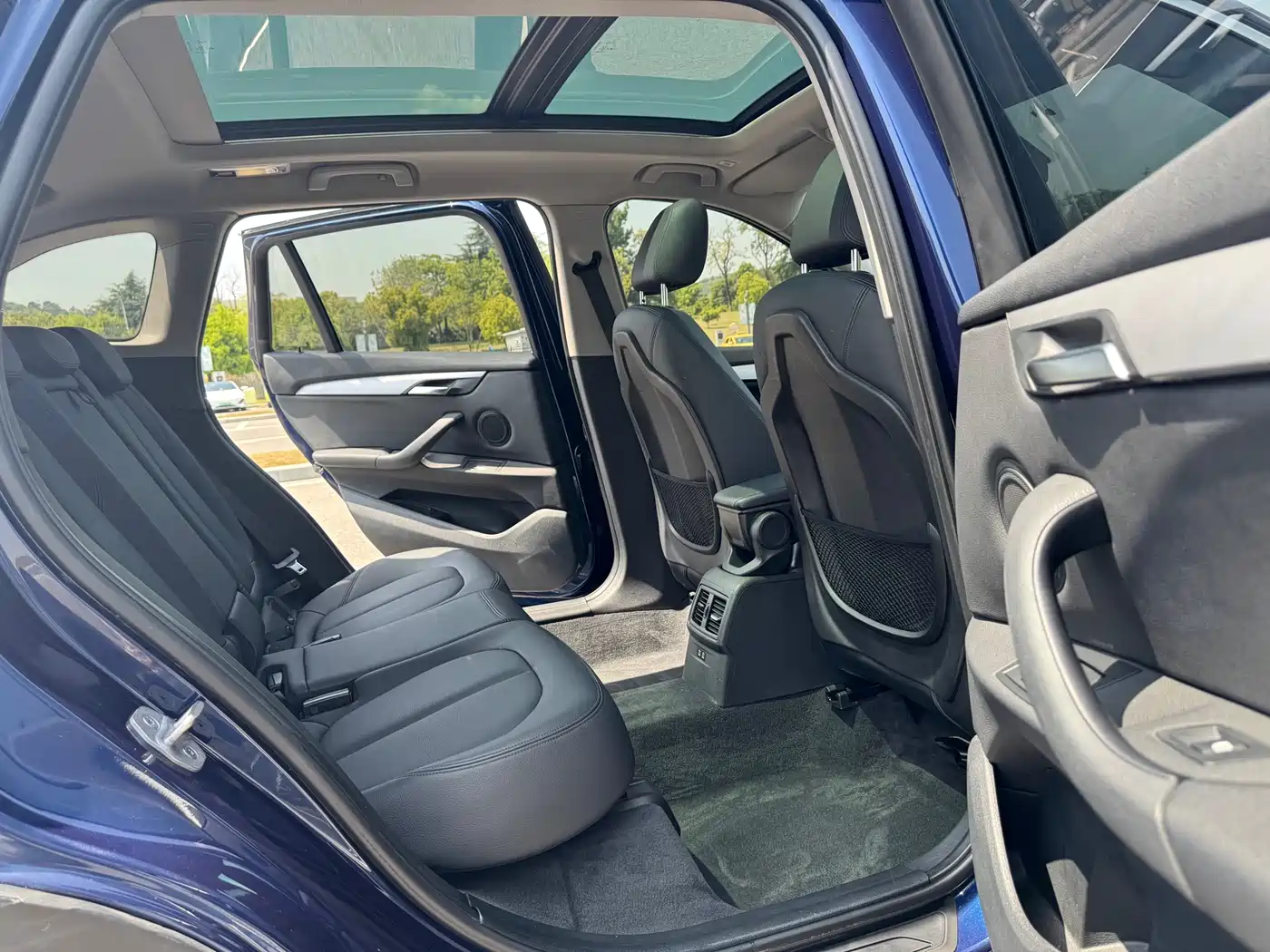 BMW X1 2019 sDrive20Li Leading Model фото 12