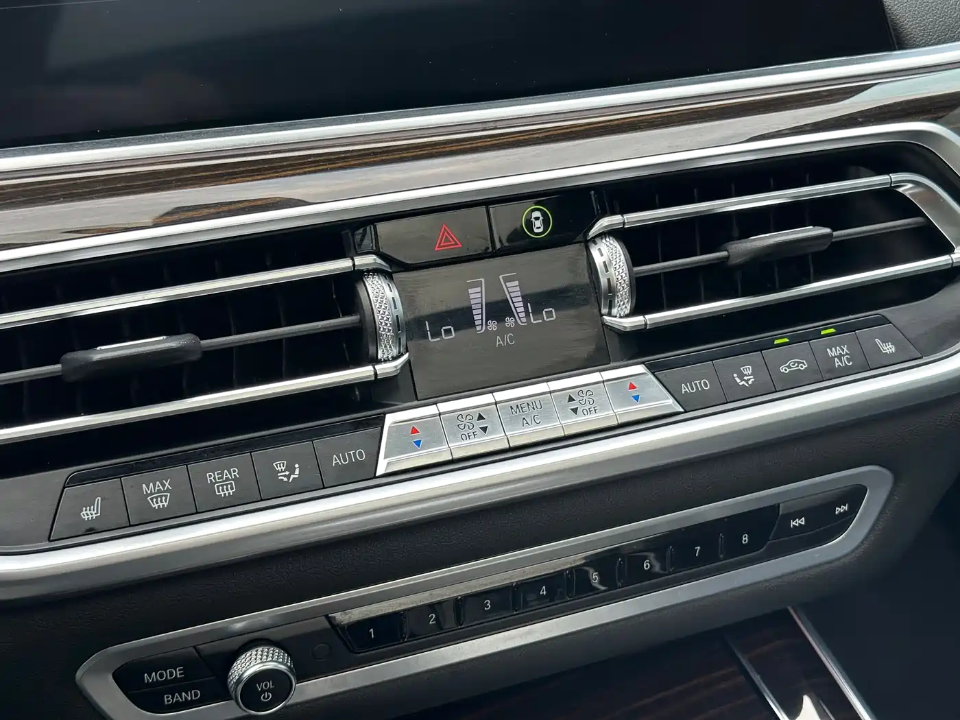 BMW X5 (Import) 2020 xDrive40i M Sport Package фото 12
