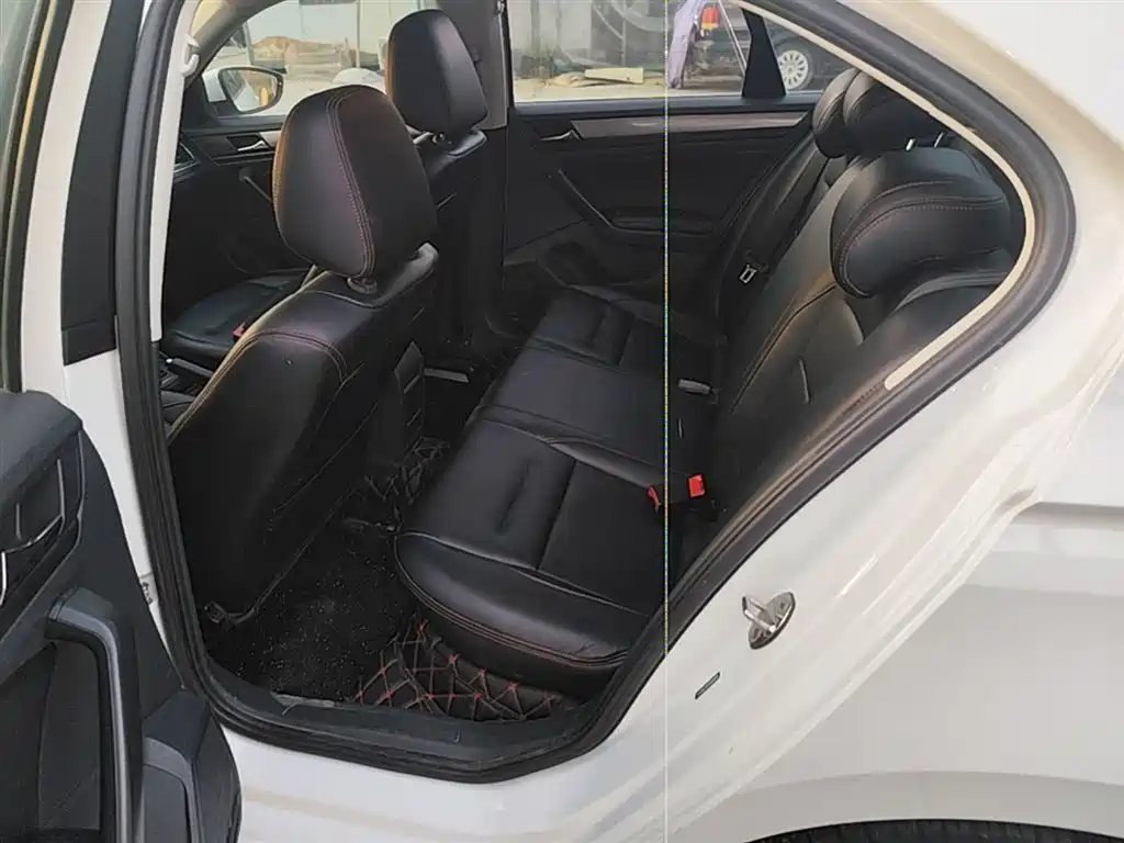 Volkswagen Bora 2017 1.6L Automatic Fashion Edition фото 17