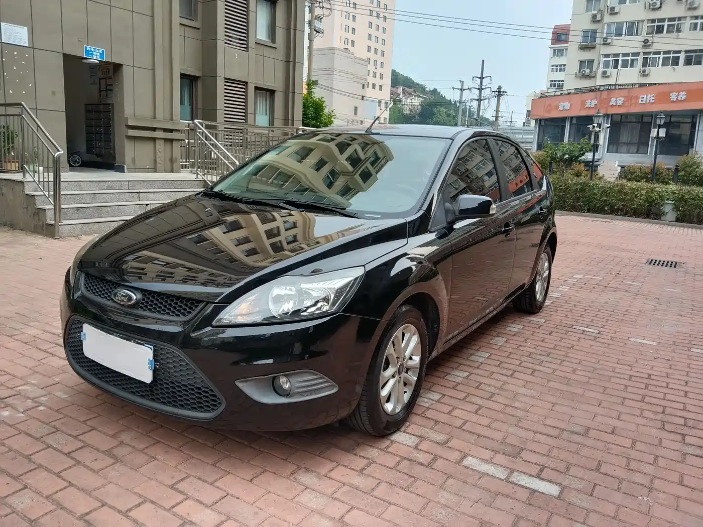 Фото 1 - Ford Focus