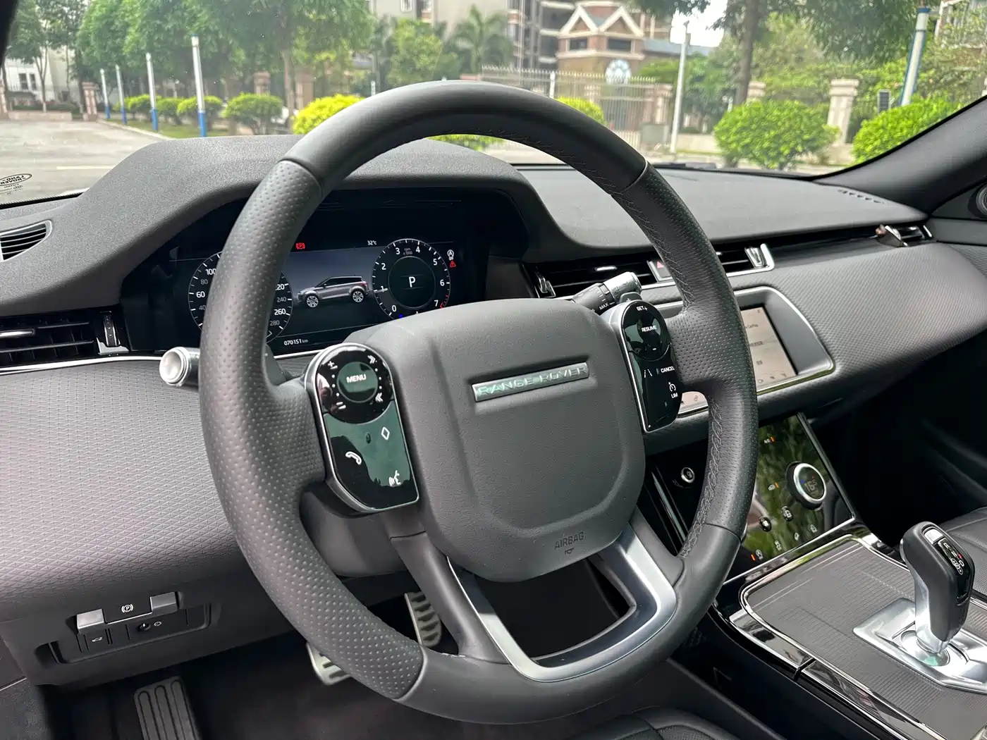 Land Rover Range Rover Evoque 2020 249PS R-DYNAMIC S Sport Edition фото 19