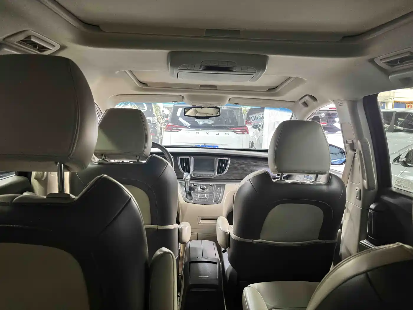 Buick GL8 2014 2.4L CT Luxury Business Comfort фото 7
