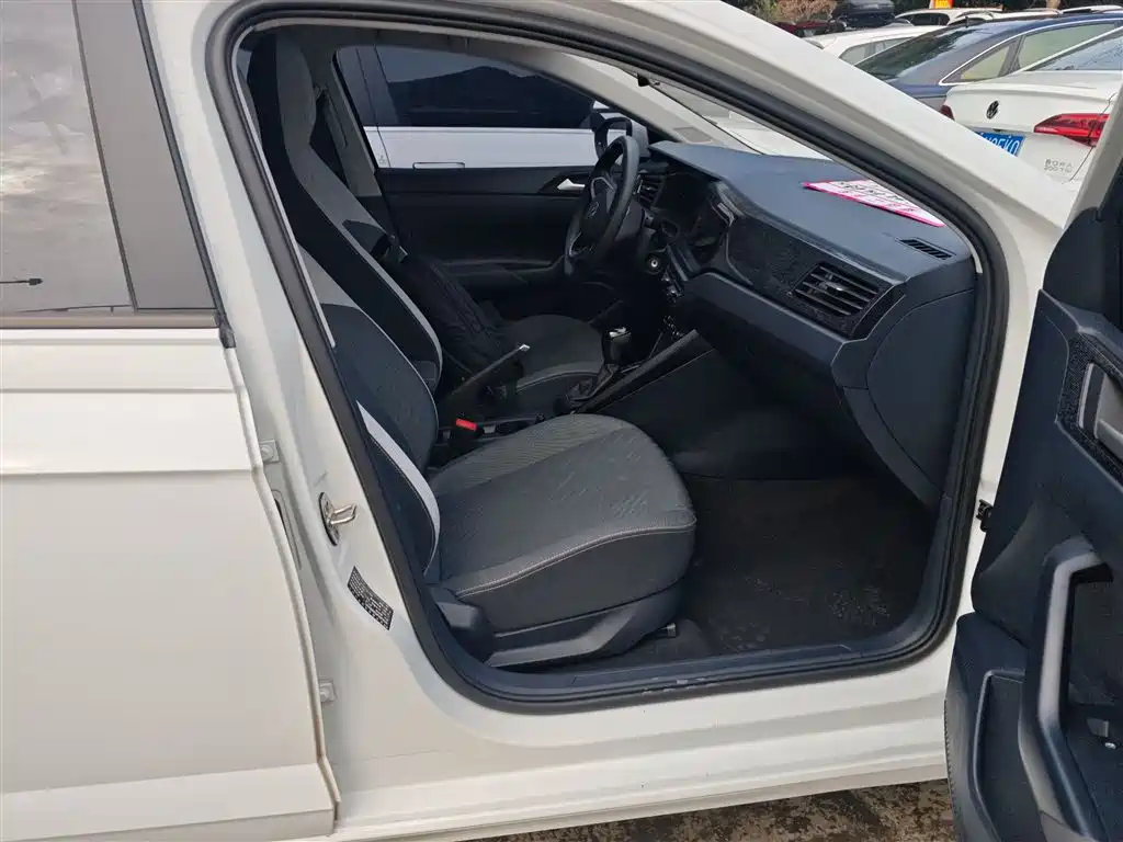 Volkswagen Lavida 2023 Xinrui 1.5L Auto Xinyi Edition фото 25
