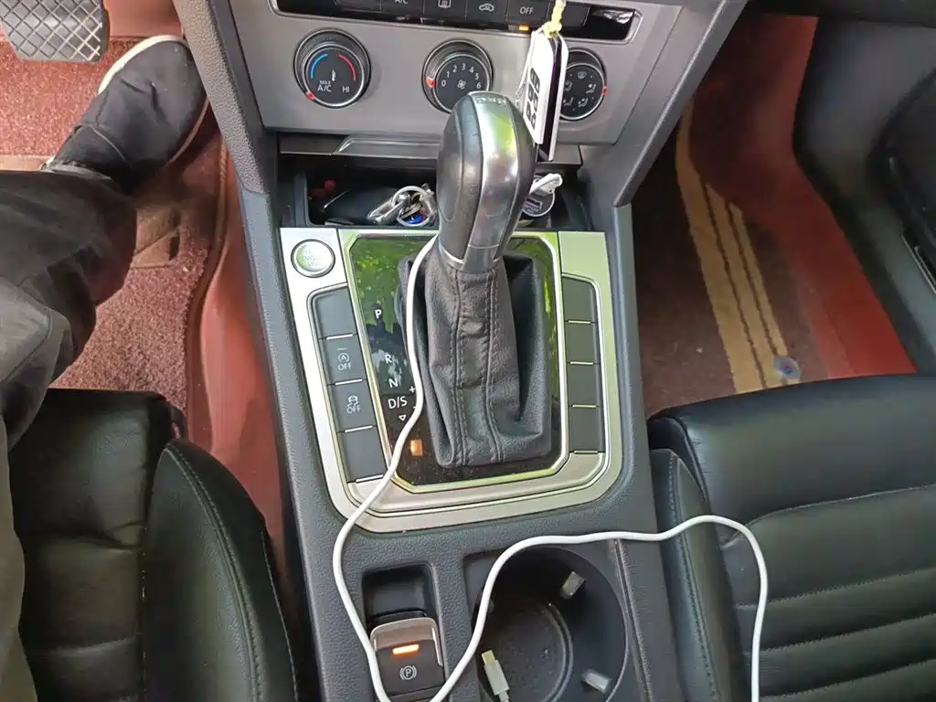 Volkswagen Magotan 2018 280TSI DSG Comfort фото 15
