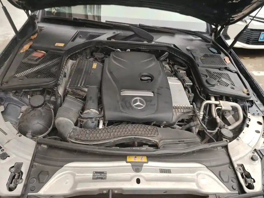 Mercedes-Benz C-Class 2015 Facelift C 200 L Sport фото 10