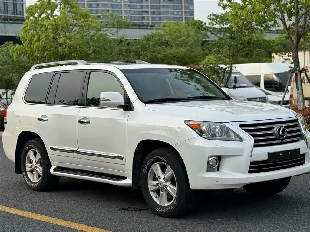 Lexus LX 2013 570 фото 3