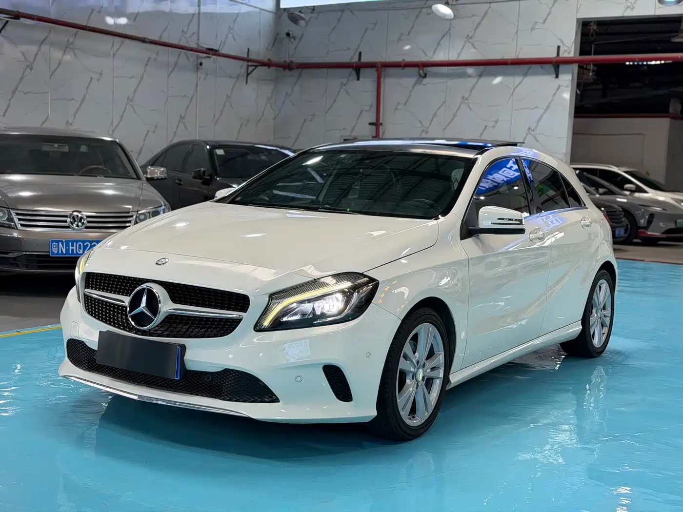 Mercedes-Benz A-Class (Import) 2016 A 200 Fashion