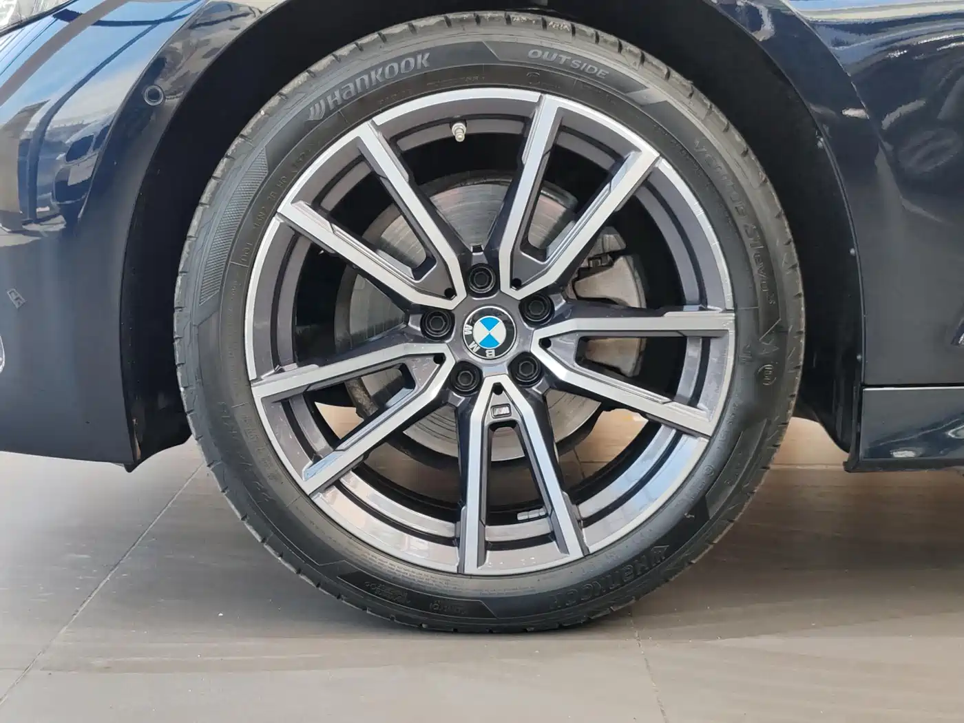 BMW 3 Series 2024 325Li M Sport Package фото 8