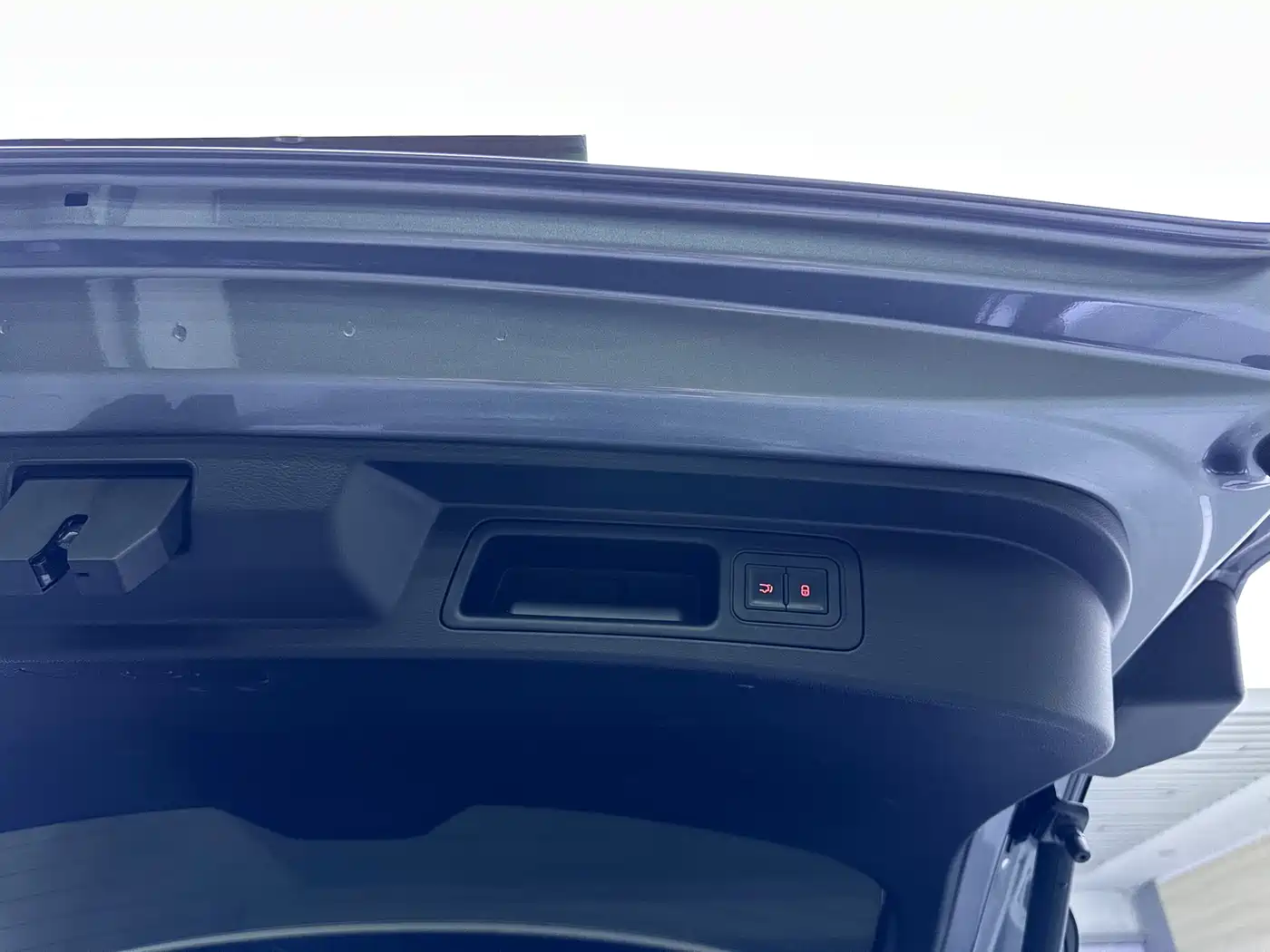 BYD Song PLUS PHEV 2025 DM-i 112KM Honor фото 15