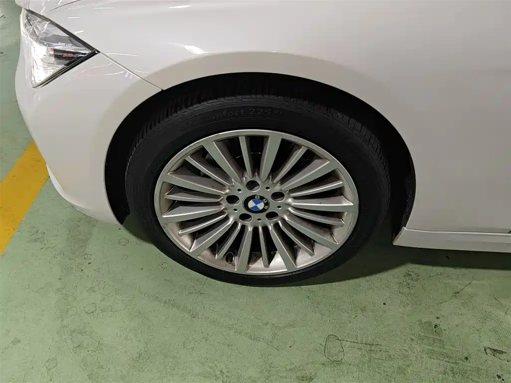 BMW 3 Series 2018 320Li Fashion Style фото 25