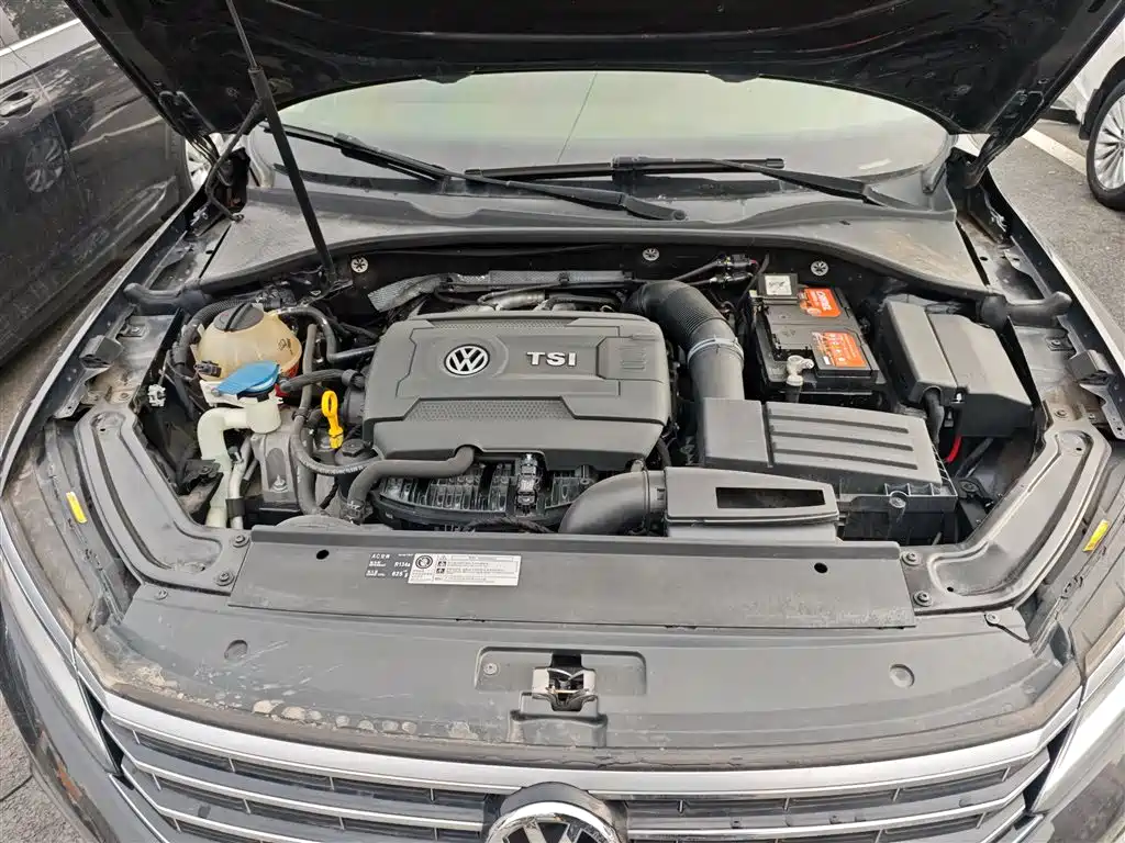 Volkswagen Passat 2017 330TSI DSG Prestige фото 10