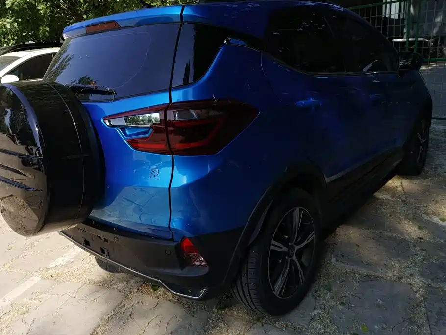 BYD Yuan New Energy 2018 EV360 Smart Connected Cool Edition фото 3