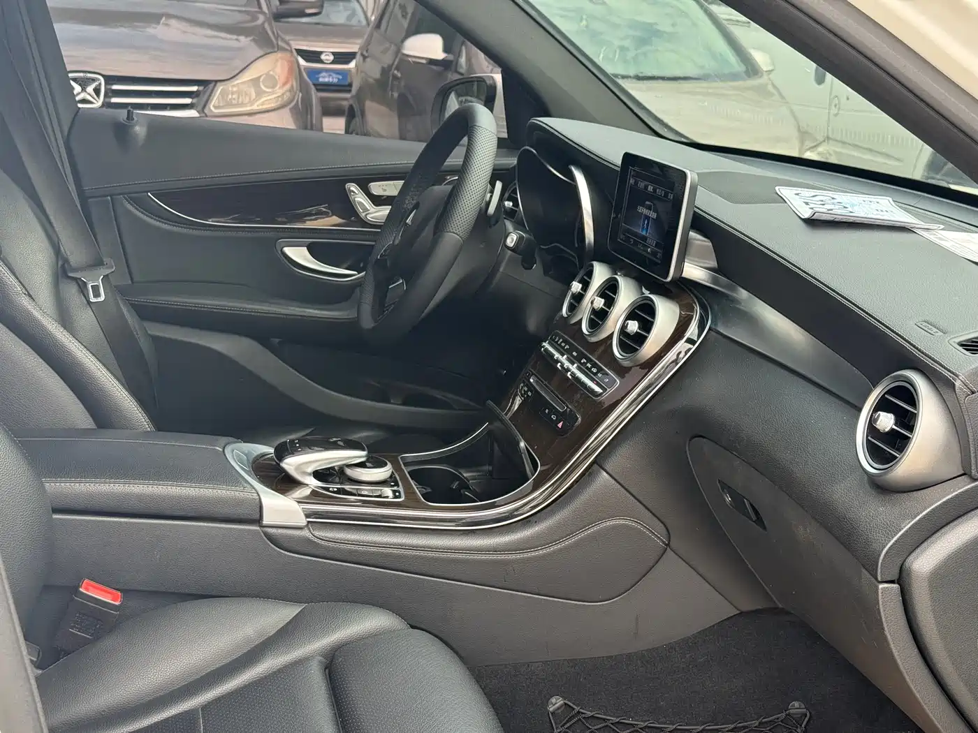 Mercedes-Benz GLC 2019 GLC 260 4MATIC Dynamic фото 9