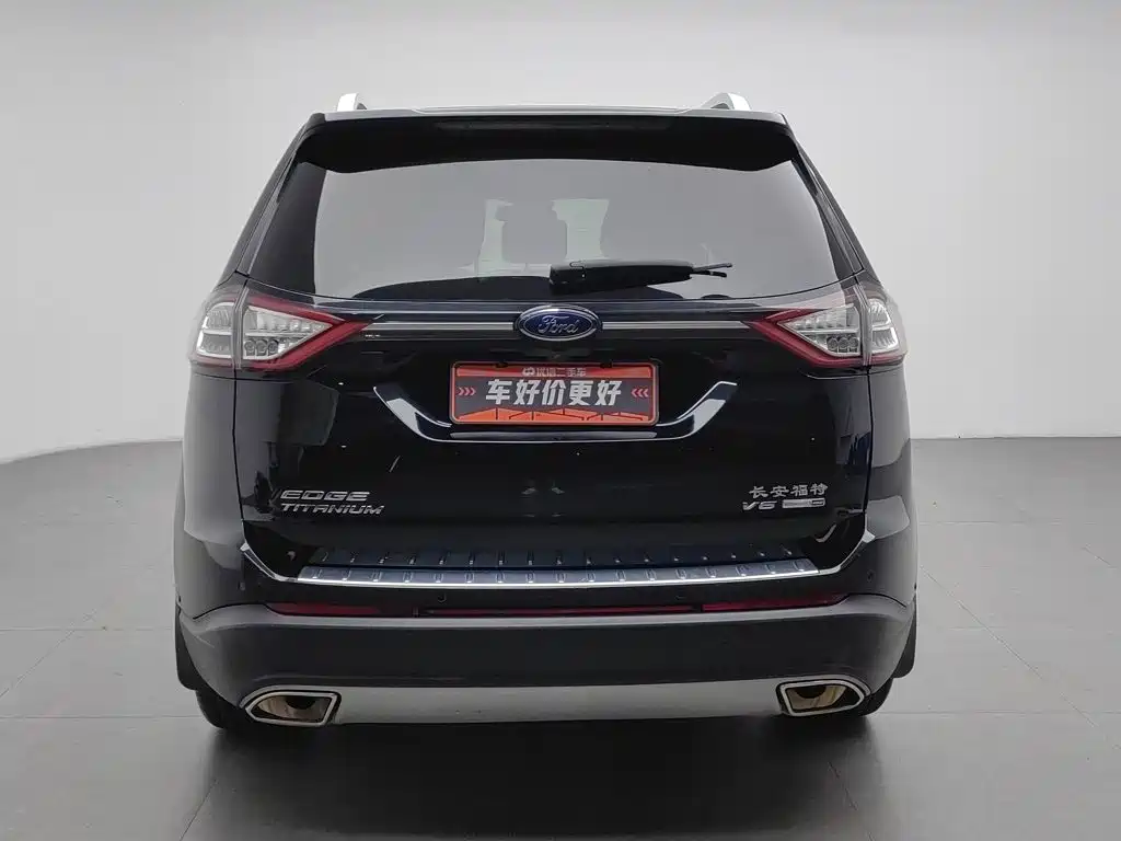 Фото 4 - Ford Edge