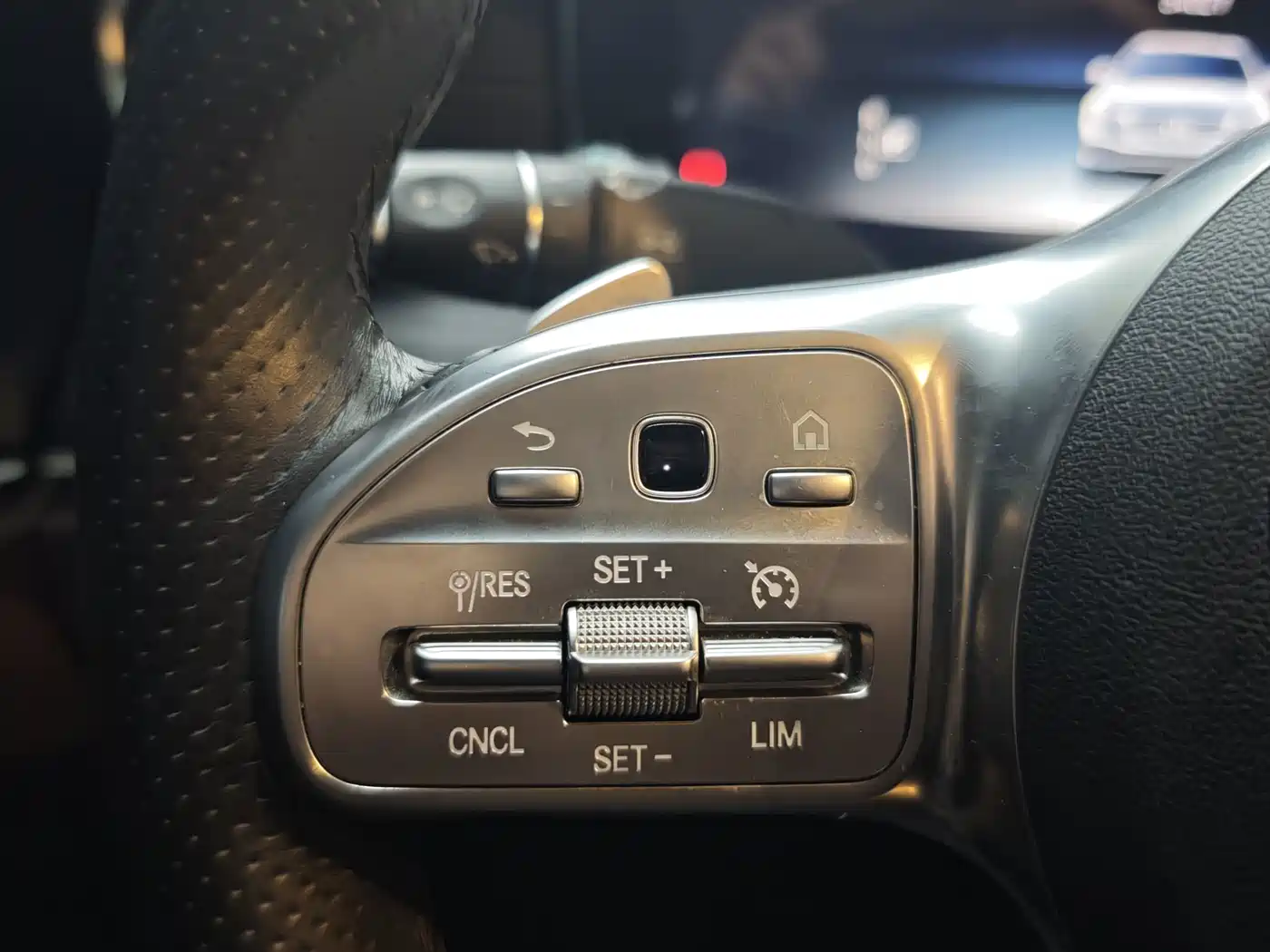 Mercedes-Benz E-Class 2020 Facelift E 300 L Sport Fashion фото 15
