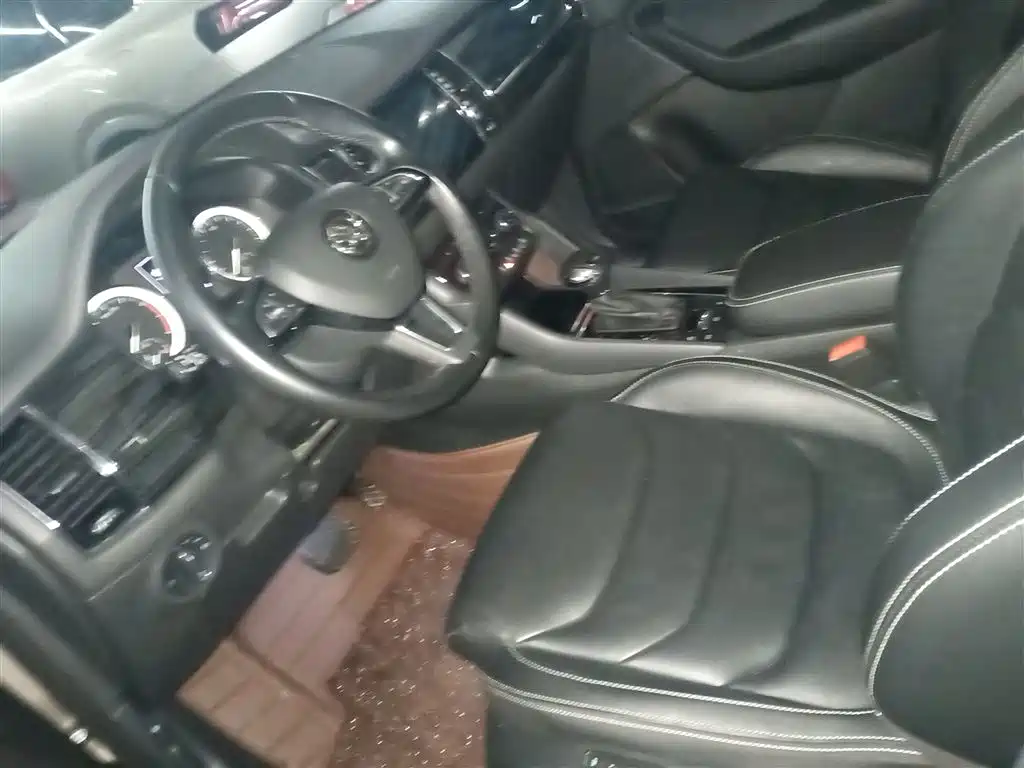 Škoda Kodiaq 2018 Facelift TSI330 5-seat 2WD Premium Luxury Edition фото 15