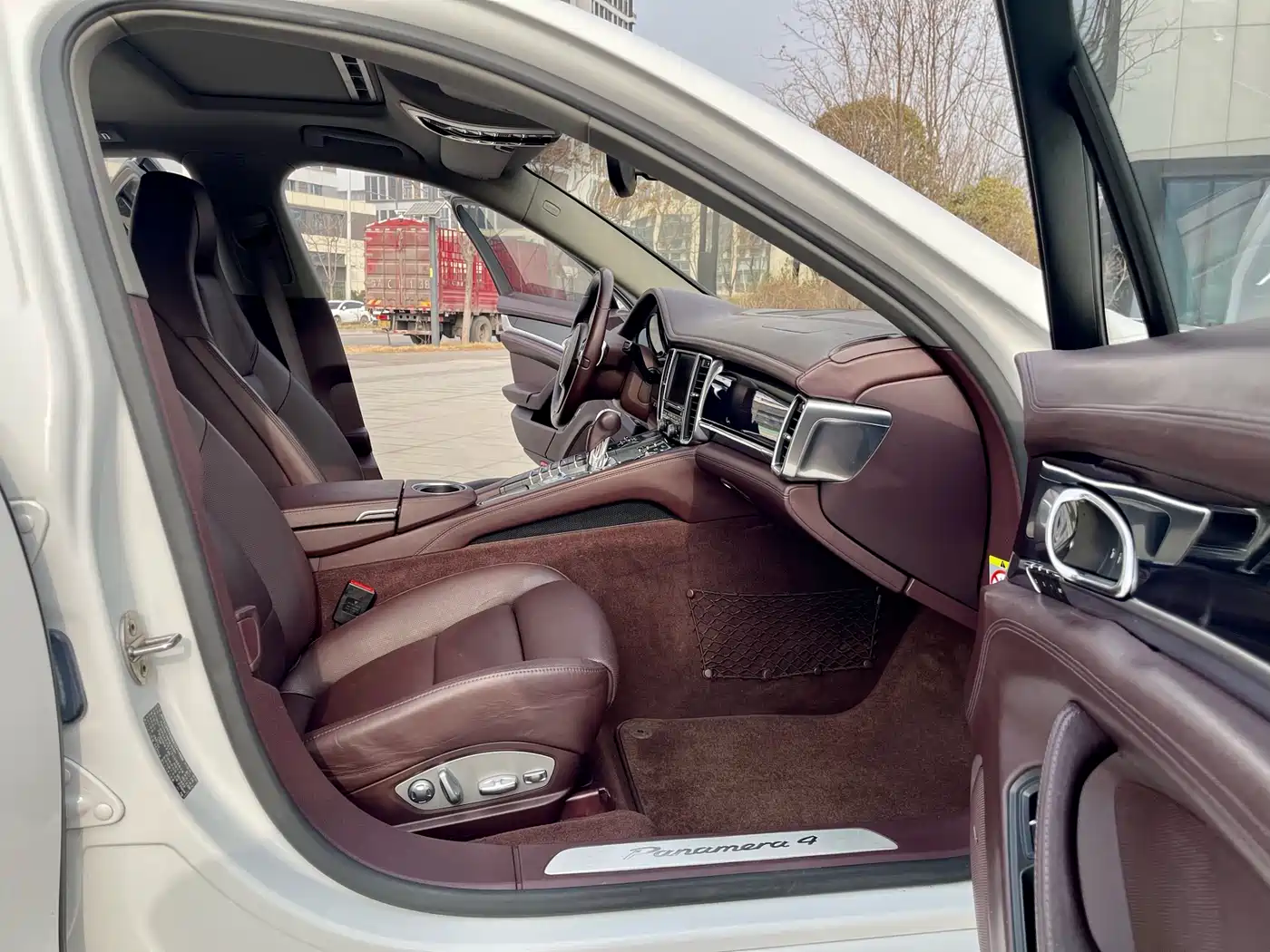 Porsche Panamera 2014 Panamera 4 3.0T фото 7