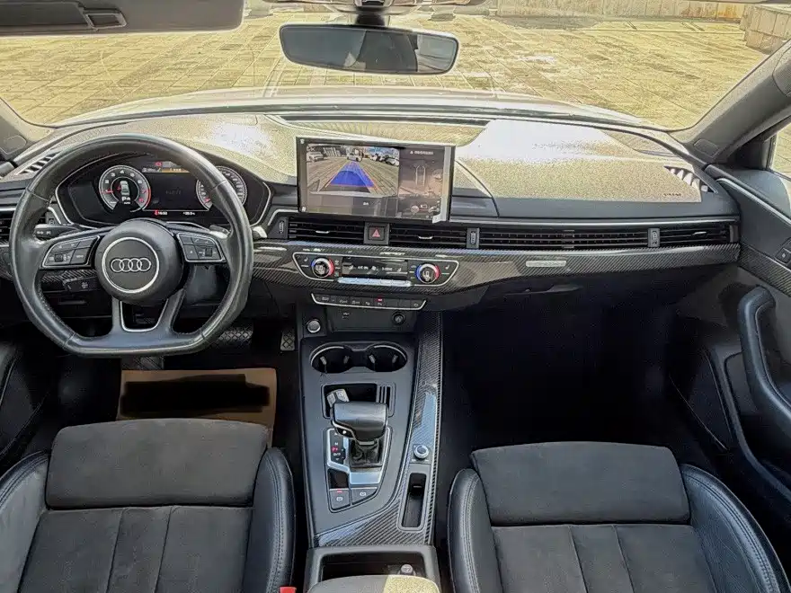 Фото 7 - Audi A4L