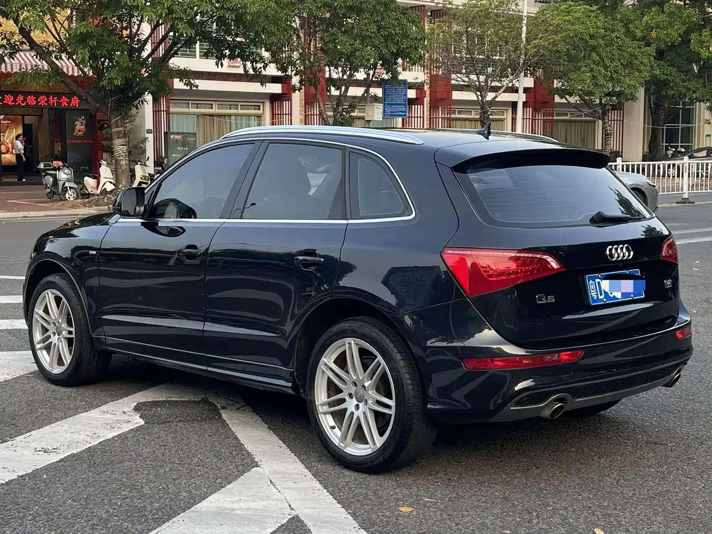 Audi Q5 (Import) 2010 3.2FSI Sport фото 10