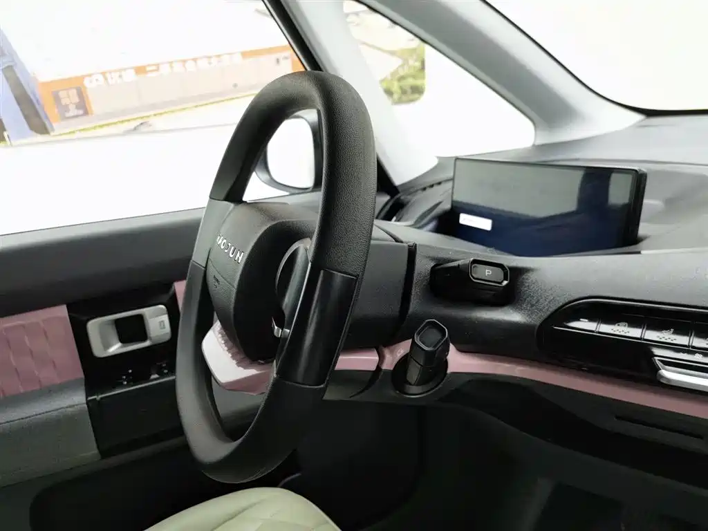 Baojun Baojun E300 2020 Stellar Smart Travel Edition 22