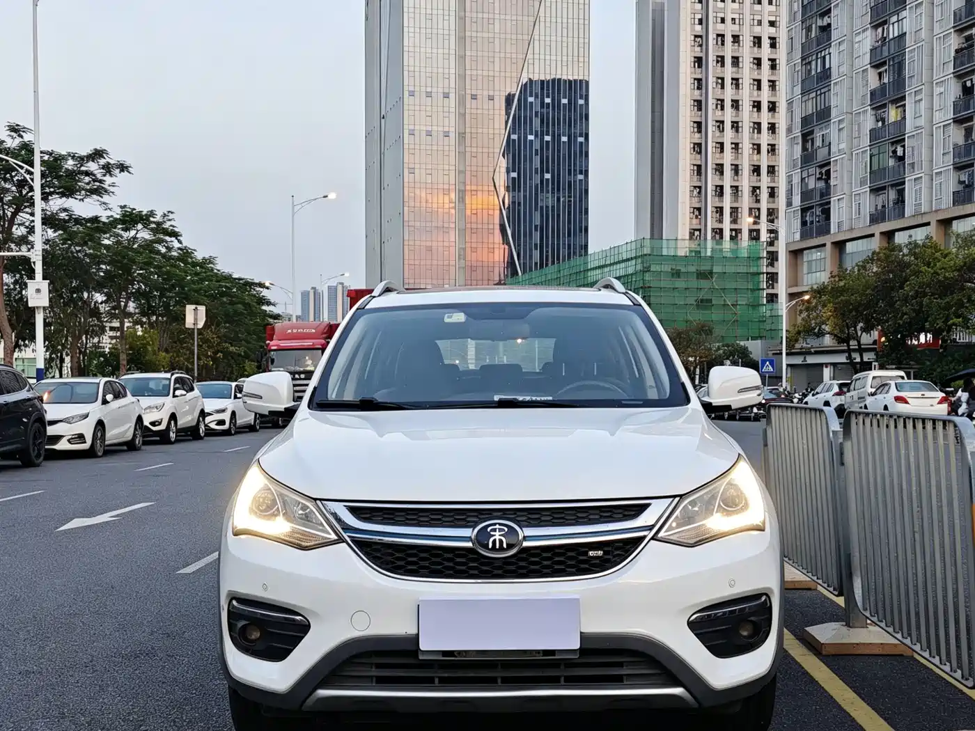 BYD Song New Energy 2017 Song DM 1.5TID Full-time 4WD Luxury фото 2