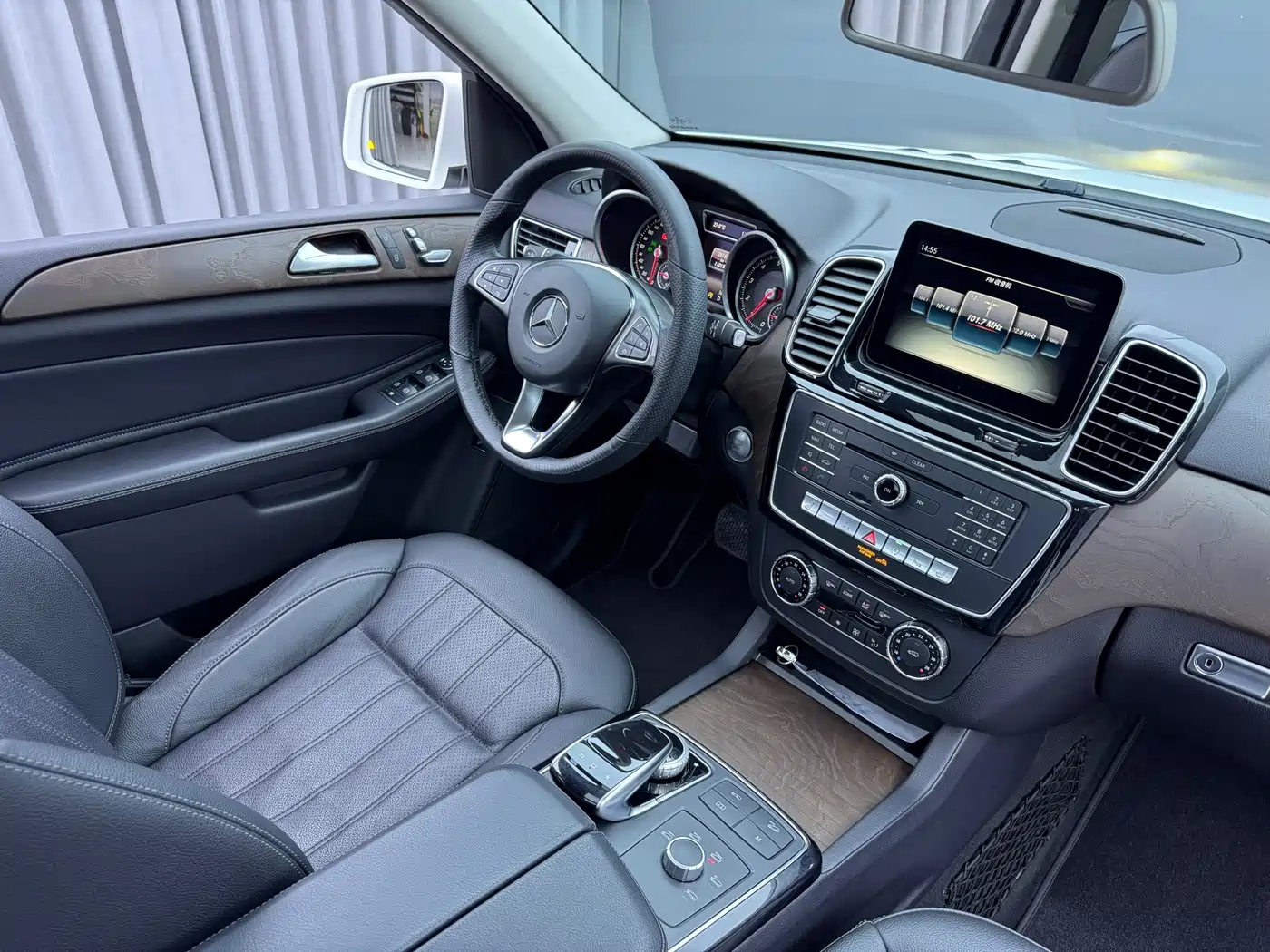Mercedes-Benz GLE 2016 2016 GLE 400 4MATIC