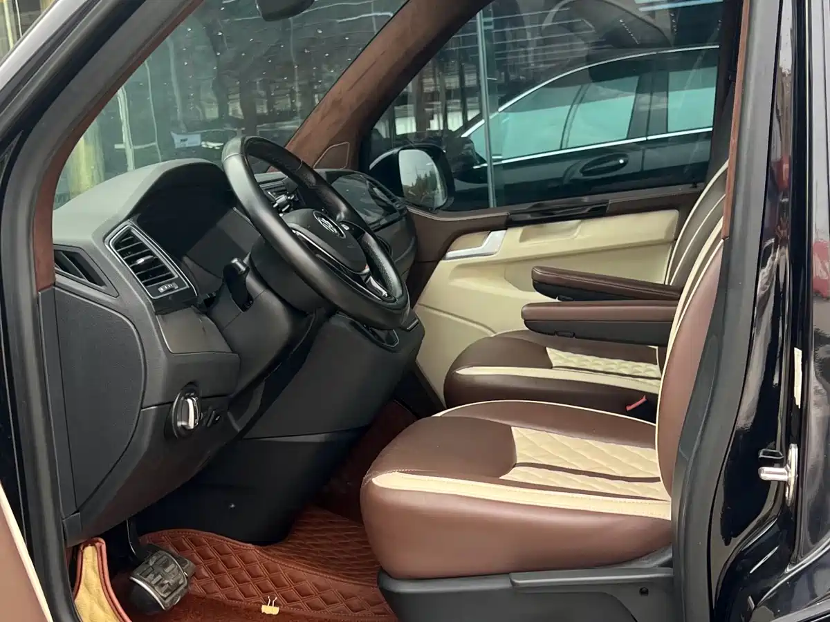 Volkswagen Caravelle 2019 2.0TSI 4WD Luxury 7-seater фото 6