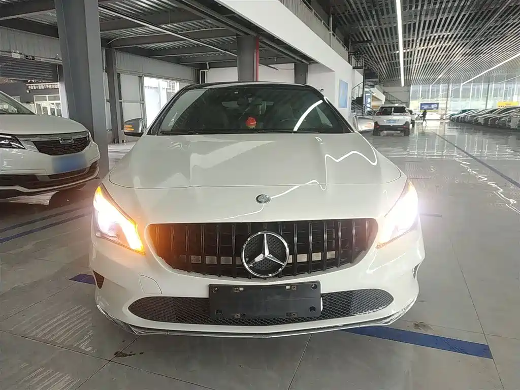 Mercedes-Benz CLA (Import) 2017 Facelift CLA 180 фото 3