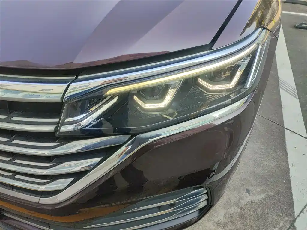 Volkswagen Viloran 2020 380TSI Premium фото 15