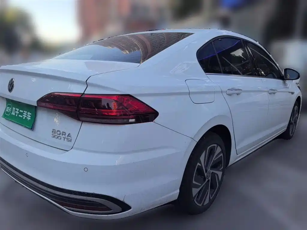 Volkswagen Bora 2024 300TSI DSG Premium Ride Edition фото 5