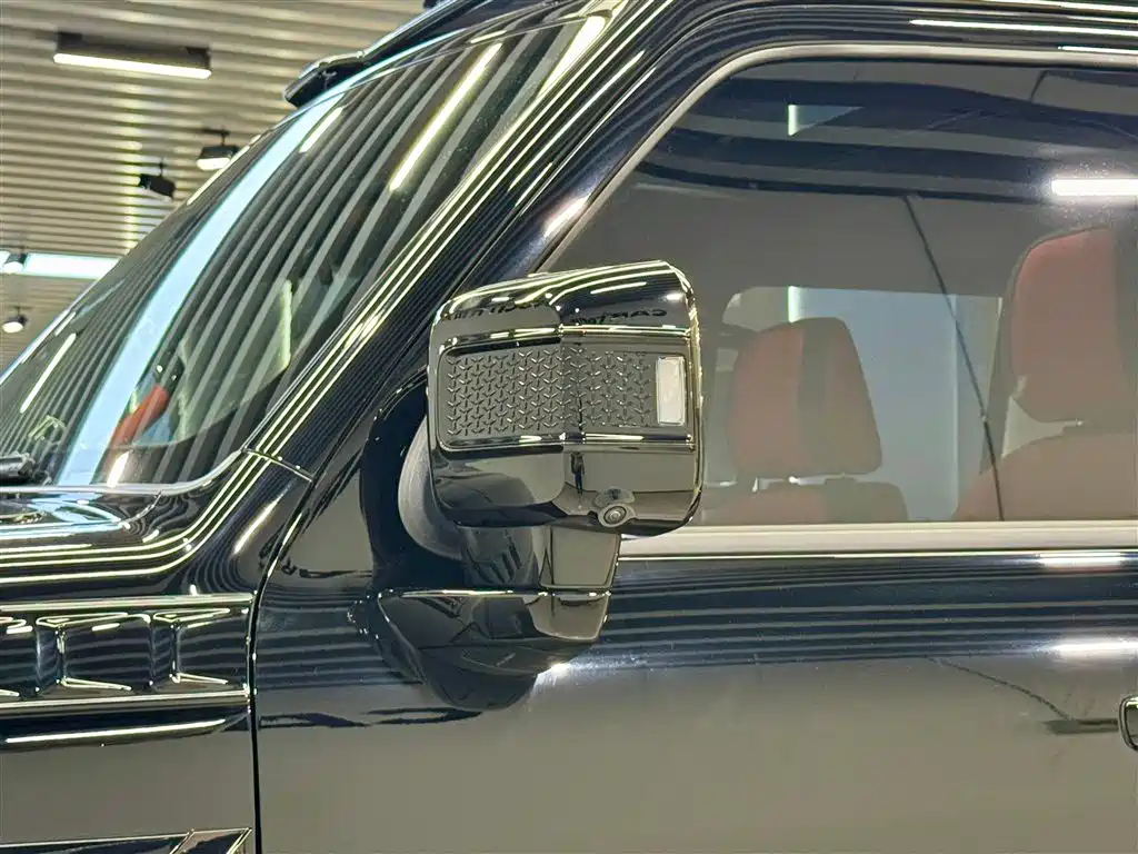 CHAOJING AUTOMOBILE CO-CREATION TANK 300