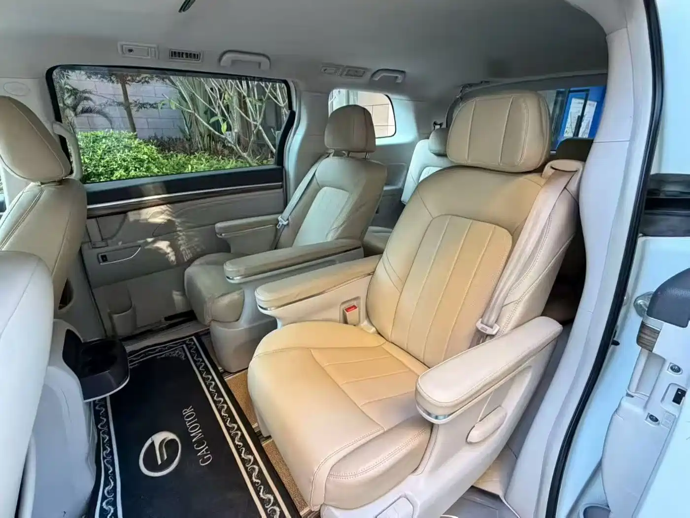 GAC Trumpchi Trumpchi M8 2018 320T Exclusive Edition фото 5