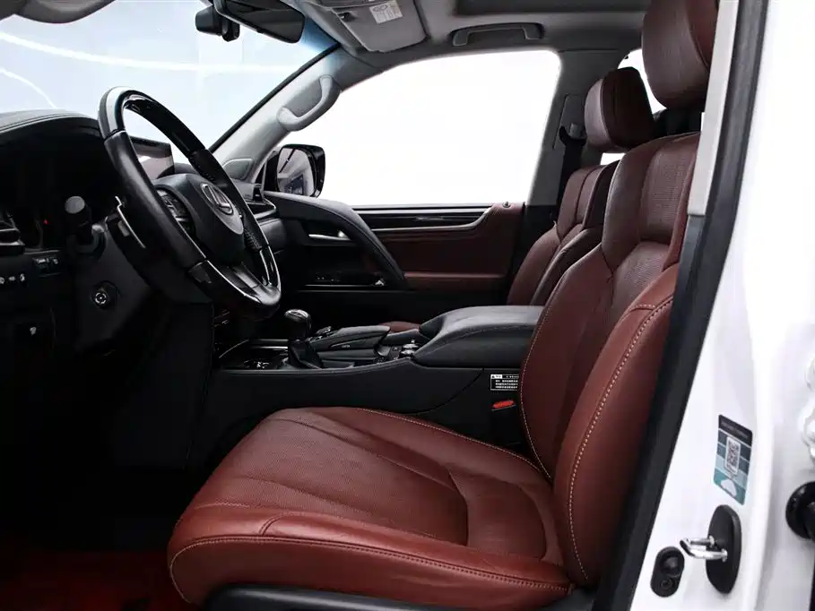 Lexus LX 2019 570 Dynamic Luxury Edition фото 12