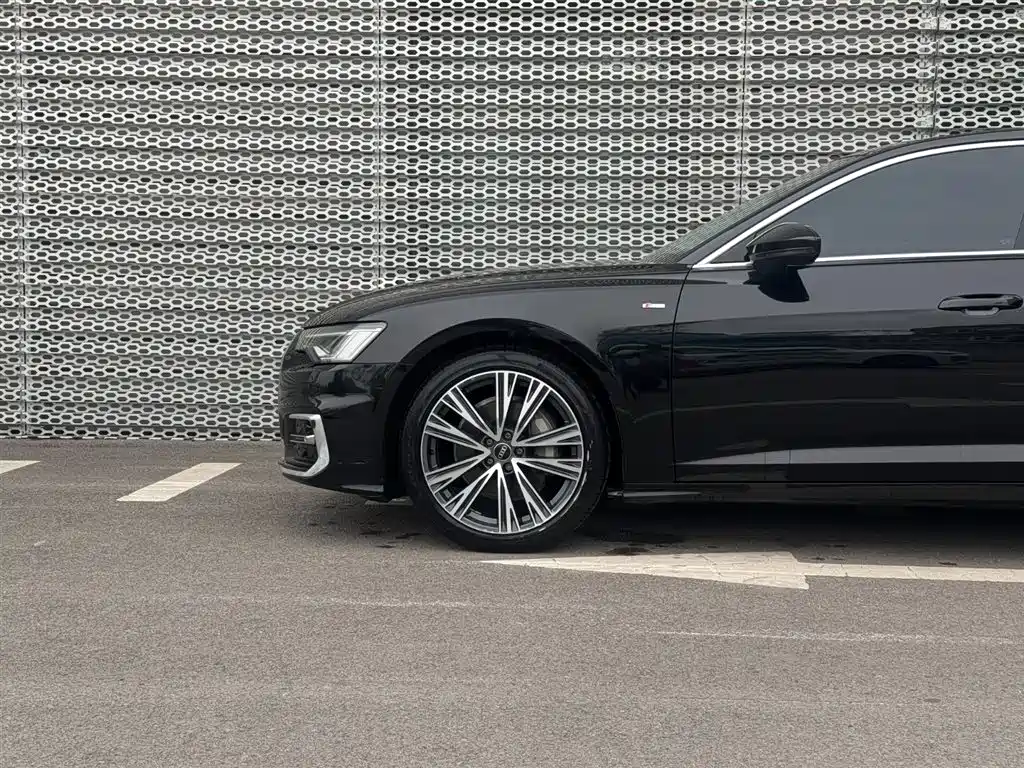 Audi A6L 2023 45 TFSI Premium Selection Dynamic фото 16