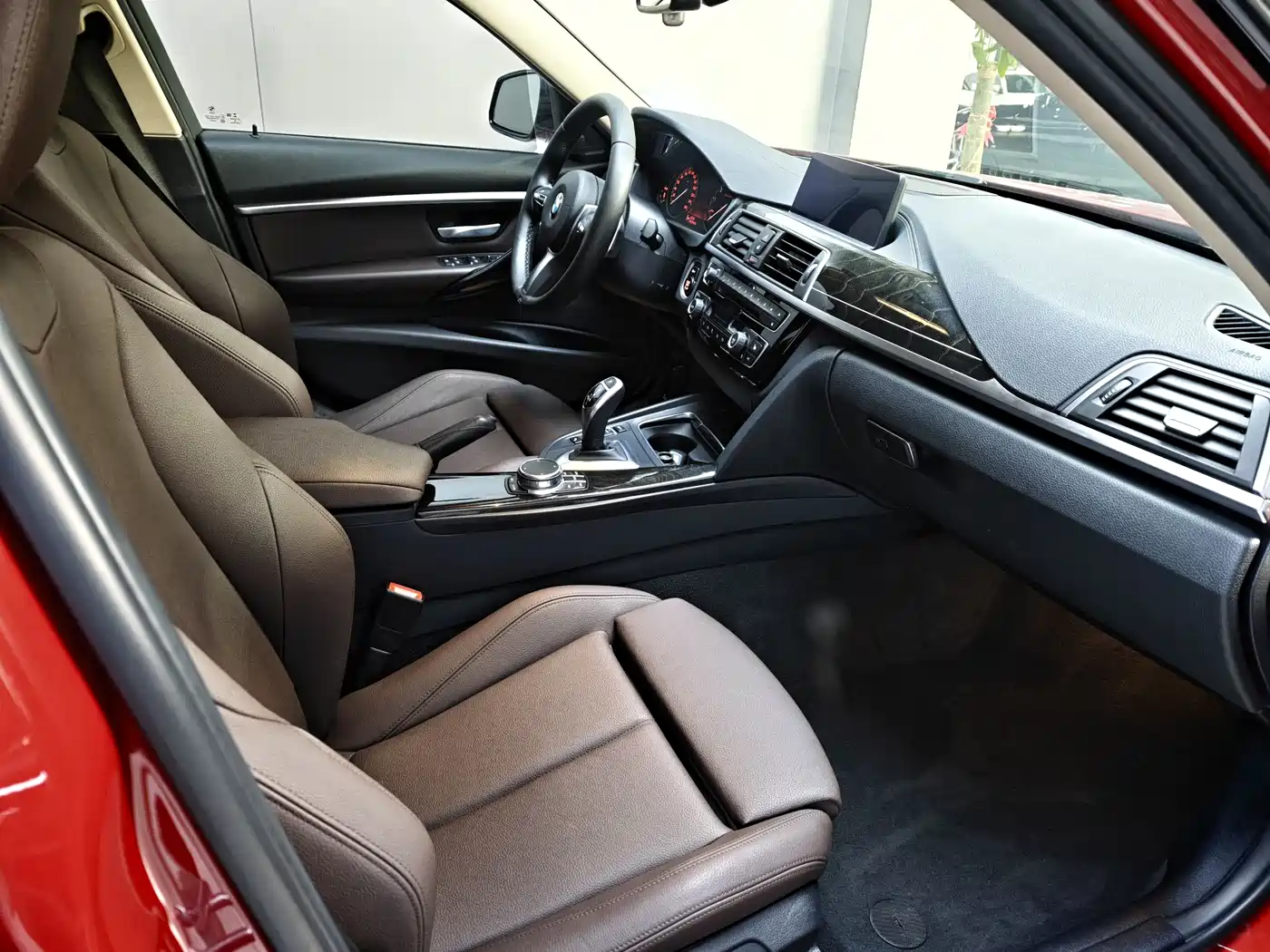 BMW 3 Series 2018 320Li M Sport Black Night Edition фото 19