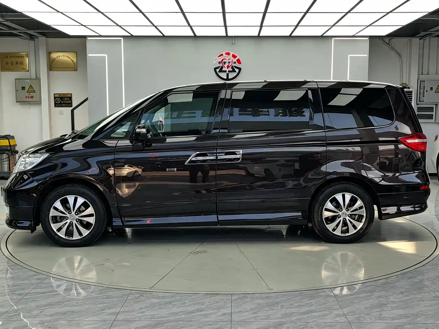 Honda Elysion 2014 2012 2.4L VTi-S Premium Edition