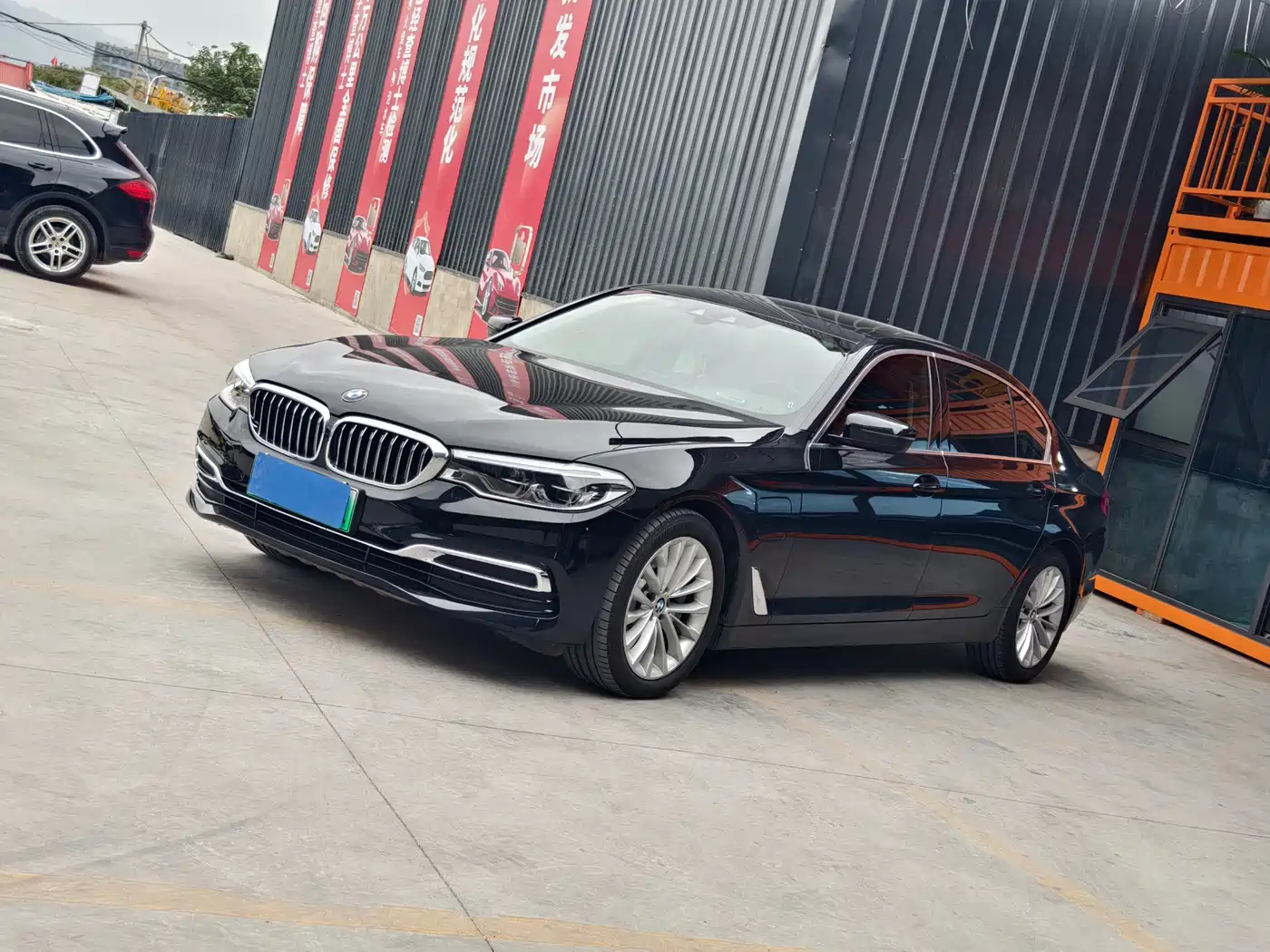BMW 5 Series New Energy 2020 530Le Range Upgrade Luxury Package фото 10