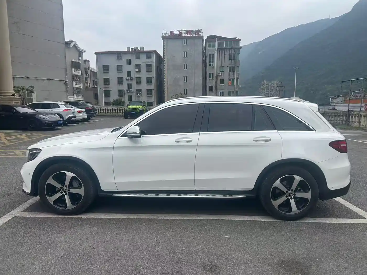 Mercedes-Benz GLC 2019 GLC 260 L 4MATIC Luxury фото 10
