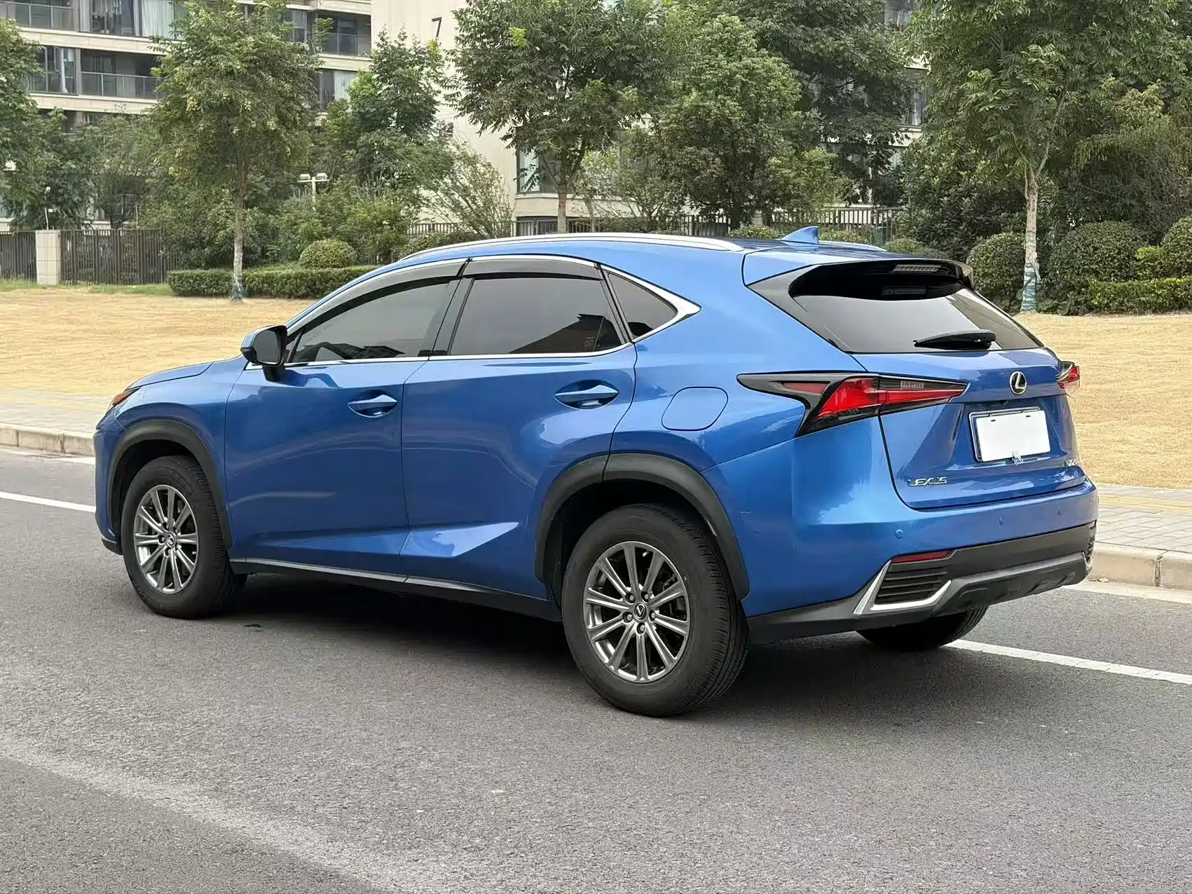 Фото 6 - Lexus NX